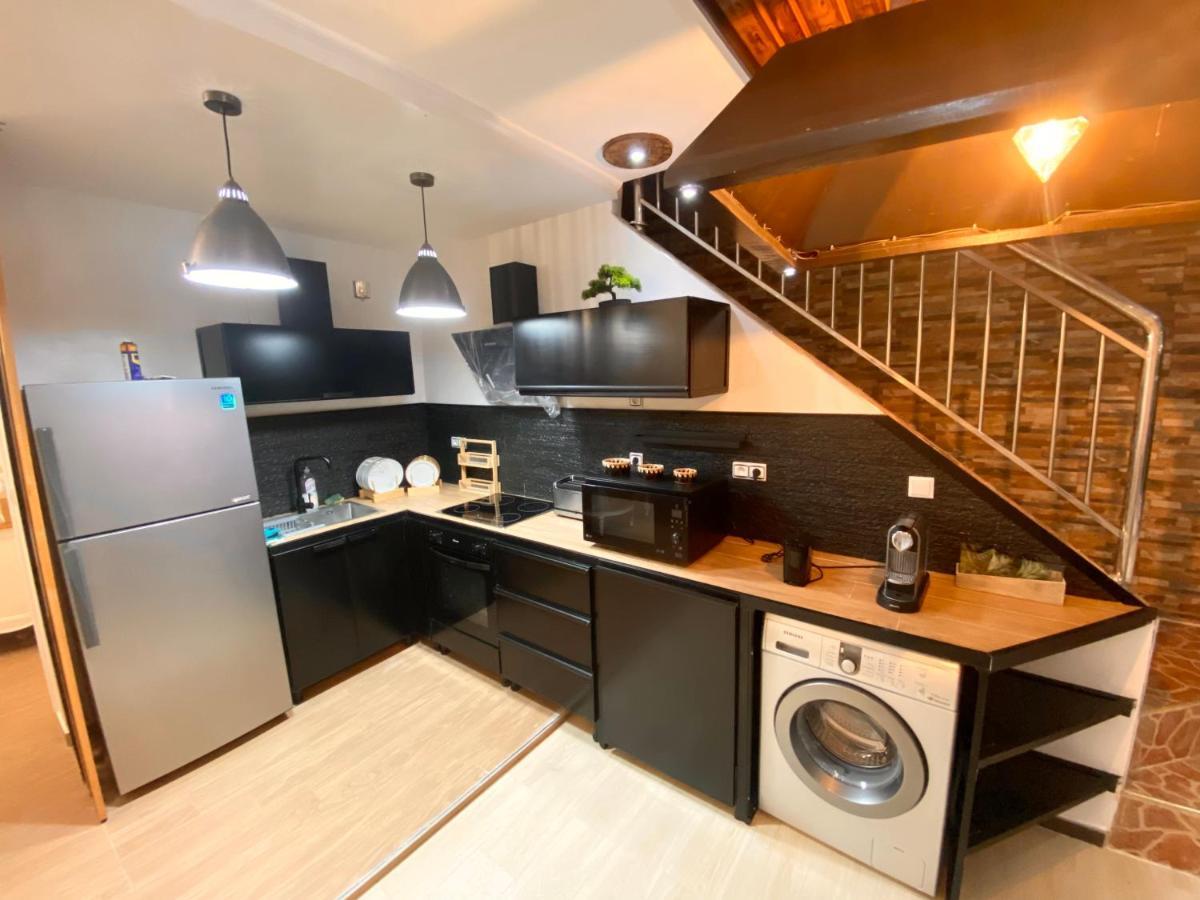 Appartement Avec Terasse Jaccuzi Barbecue Netflix Vue Sur Mer Totalement Gratuit Sans Supplement Эль-Хосейма Экстерьер фото