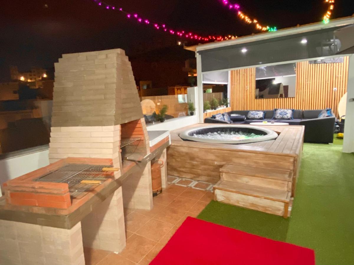 Appartement Avec Terasse Jaccuzi Barbecue Netflix Vue Sur Mer Totalement Gratuit Sans Supplement Эль-Хосейма Экстерьер фото